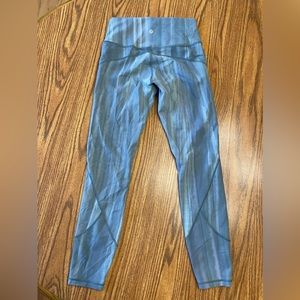 Lululemon cropped high waisted leggings